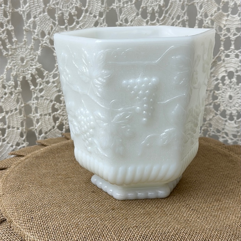 Hexagon Milk Glass Vintage Anchor Hocking Fire King Pedestal Vase Harvest Grape - Picture 2 of 9